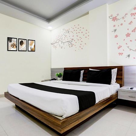 Super Townhouse Hoshangabad Road Near Aashima Mall Samarda Kaliāsot Esterno foto