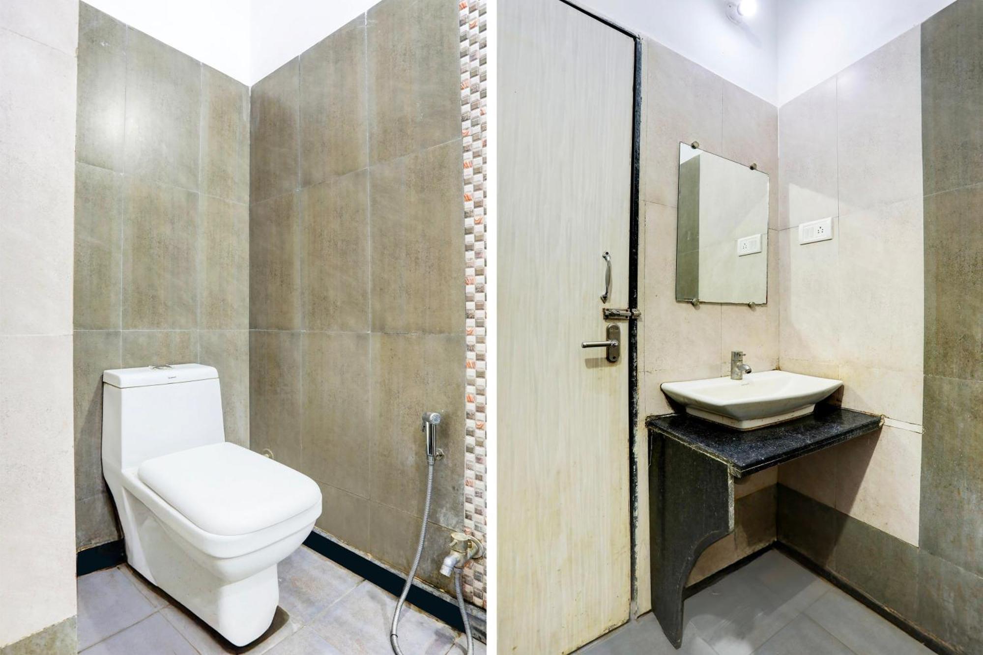 Super Townhouse Hoshangabad Road Near Aashima Mall Samarda Kaliāsot Esterno foto