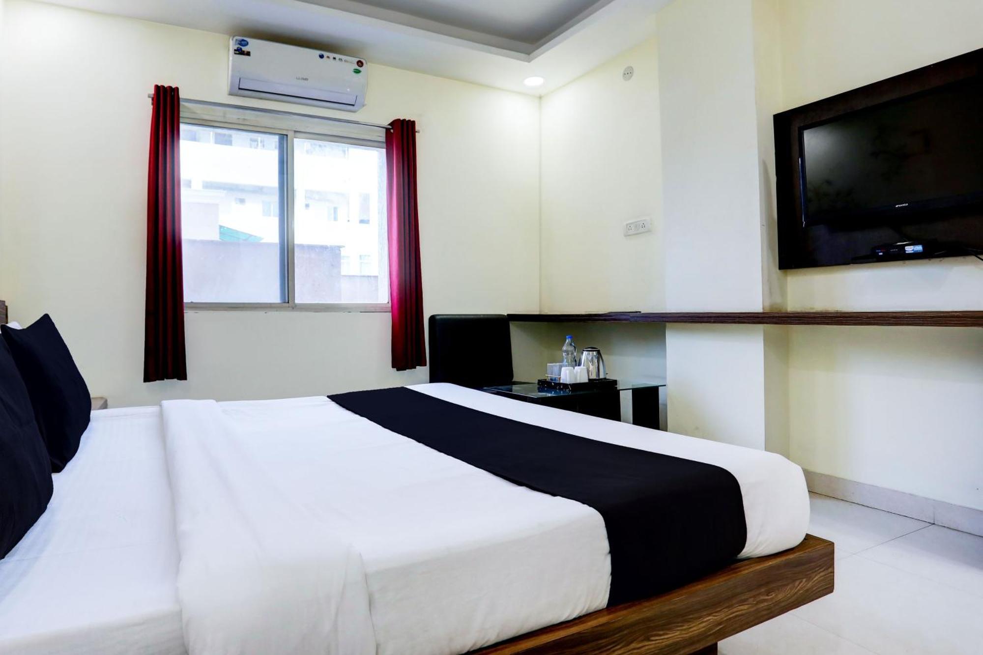 Super Townhouse Hoshangabad Road Near Aashima Mall Samarda Kaliāsot Esterno foto