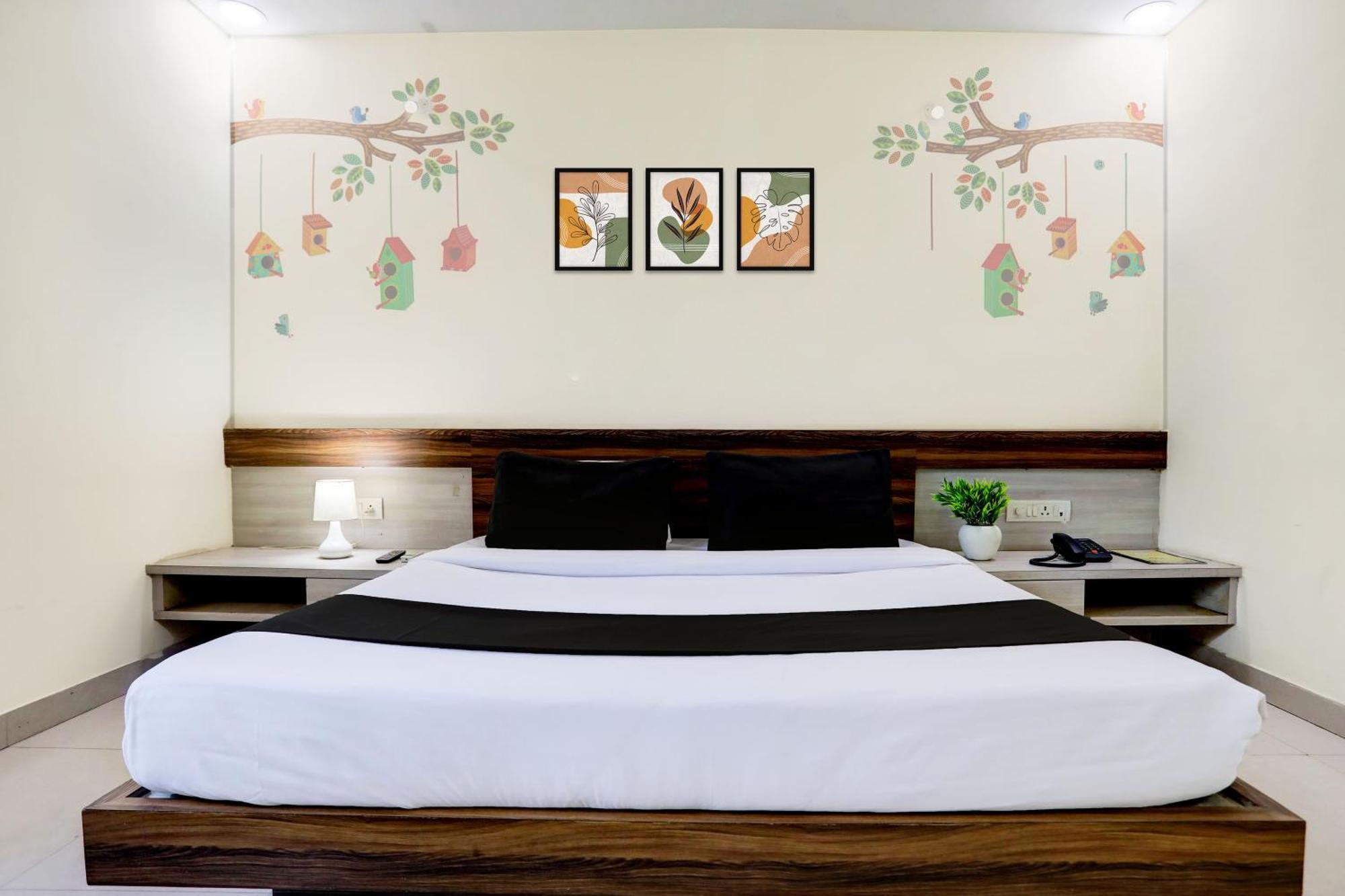 Super Townhouse Hoshangabad Road Near Aashima Mall Samarda Kaliāsot Esterno foto