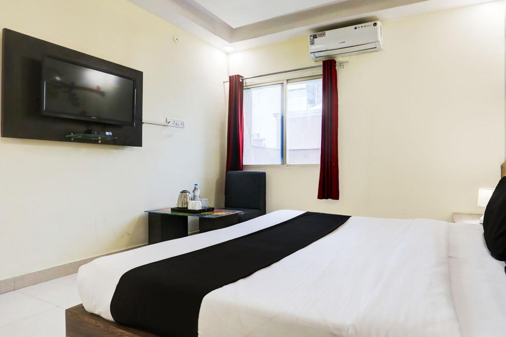 Super Townhouse Hoshangabad Road Near Aashima Mall Samarda Kaliāsot Esterno foto