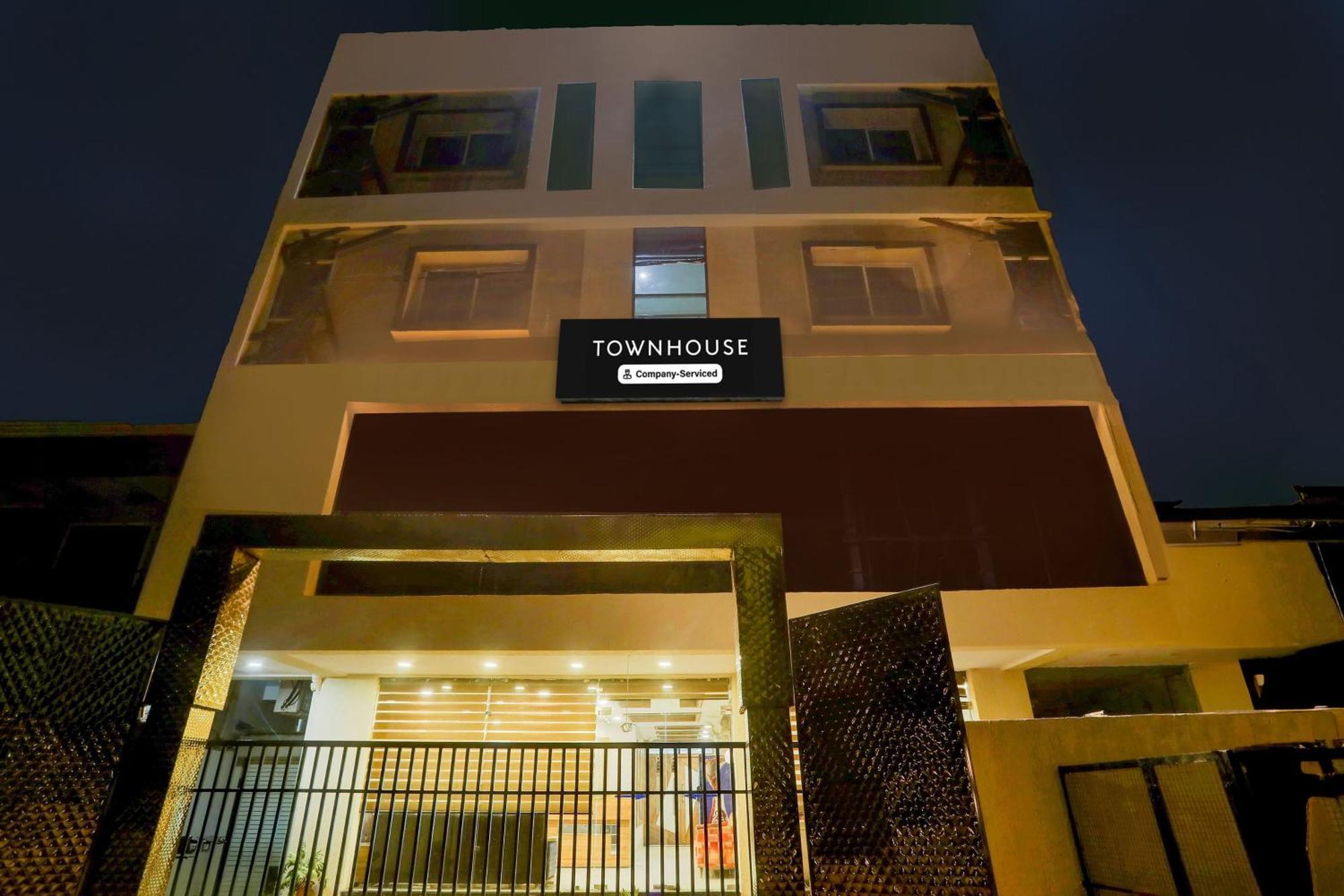 Super Townhouse Hoshangabad Road Near Aashima Mall Samarda Kaliāsot Esterno foto